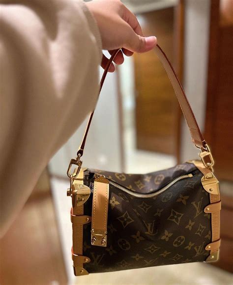 louis vuitton mirror trunk|mirror quality Louis Vuitton.